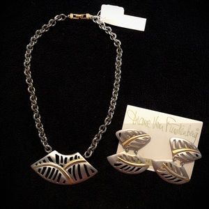 Vintage Signed Diane Von Furstenberg Silver Gold Leaf Chain Necklace & Earrings